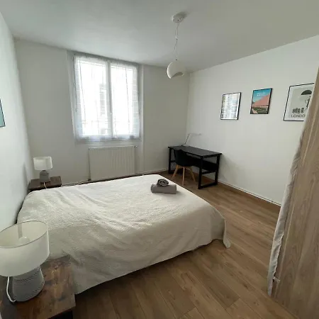 Spacieux Centre Gare Visitation Apartmán *